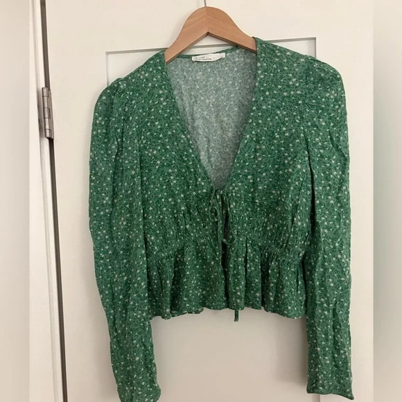 Oak + Fort | green floral front tie crop blouse 100% viscose size small - Picture 5 of 10